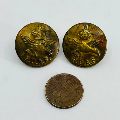 WWII RCAF COAT BUTTONS ROYAL CANADIAN AIR FORCE Button LOT OF 2 SB5-14