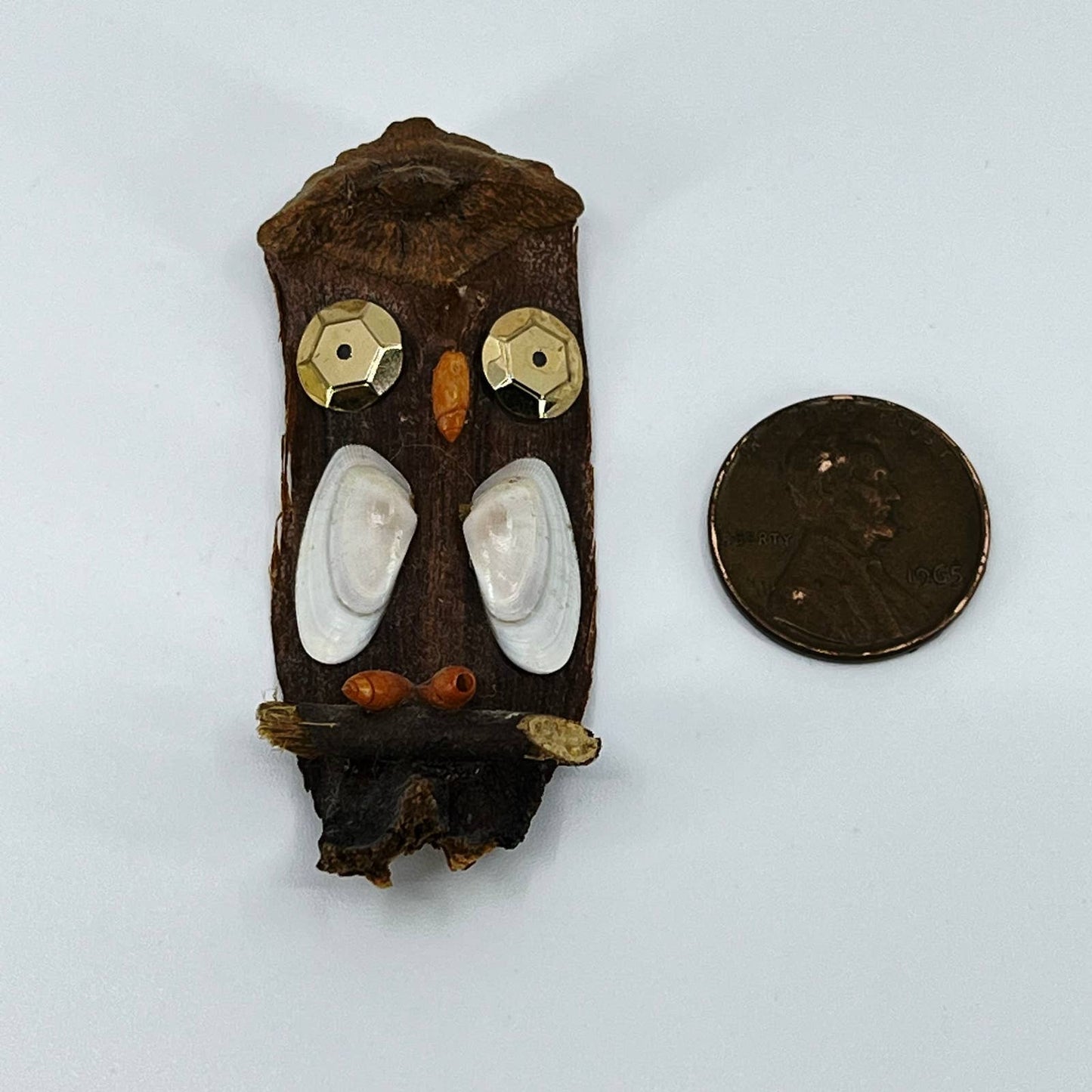 Vtg Folk Art Wood Pinecone Owl Refrigerator Magnet SD2
