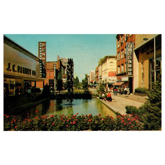Vintage Postcard - On The Mall - Kalamazoo Michigan AD9