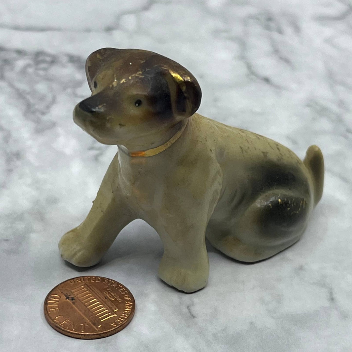 Vintage MCM Hand Painted Beagle Hound Dog Bone China Figurine 2.5” SE1