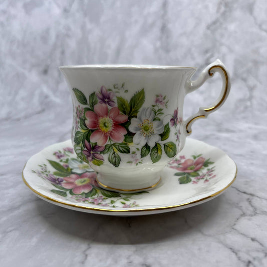 Paragon Tea Cup and Saucer England FLOWER FESTIVAL Pink White Dogwood TD1