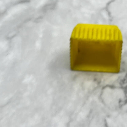 Vintage MARX Yellow Plastic Dollhouse Furniture Living Room Easy Chair 1.25” SE7