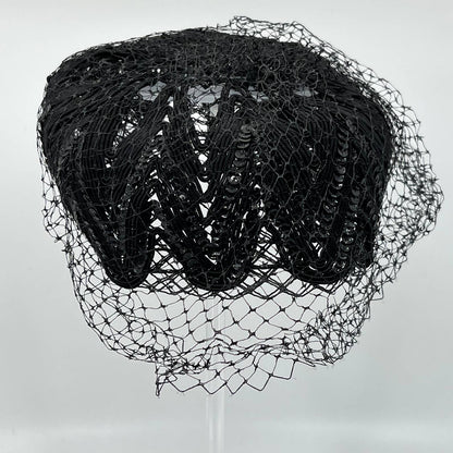 Vintage 1940s Black Clip In Pillbox Hat with Veil and Sequins HB1
