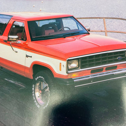 1985 Ford Bronco II Dealer Sales Brochure Full Color Pictures Catalog BA3