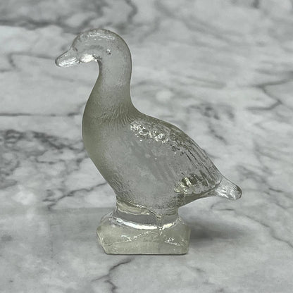 Vintage Miniature Goose Figurine 2.5 inches LE Smith Glass SE7