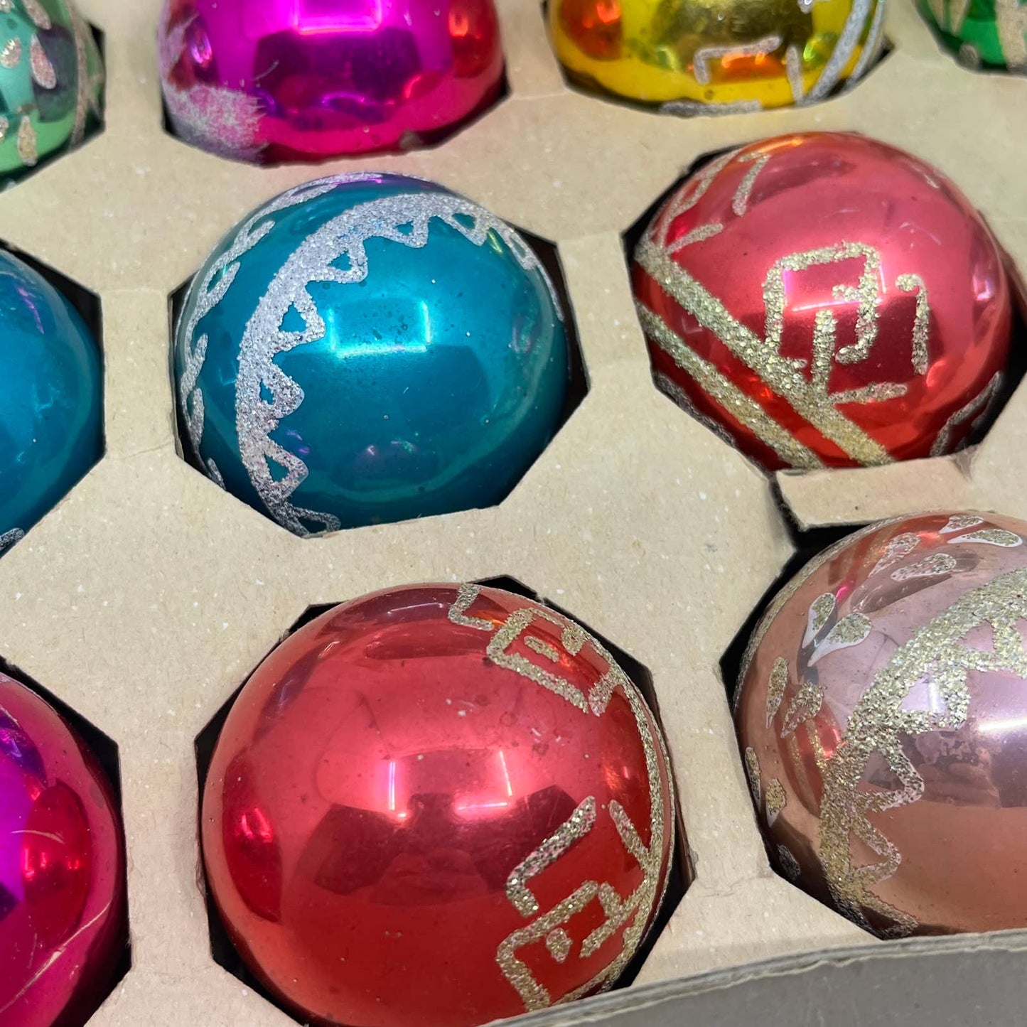 Shiny Brite 12 Vtg 2 1/4" Mercury Glass Ornaments Original Box Mica Stencil OT1