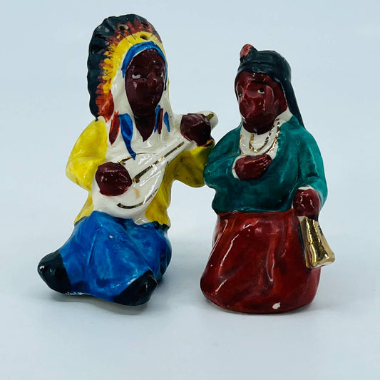 VTG 1950s Indian Native American Chief Man and Woman Salt & Pepper Mandolin TB5