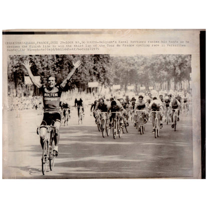 1975 Press Photo Cycling Karel Rottiers Tour De France Versailles 8x10" AD3