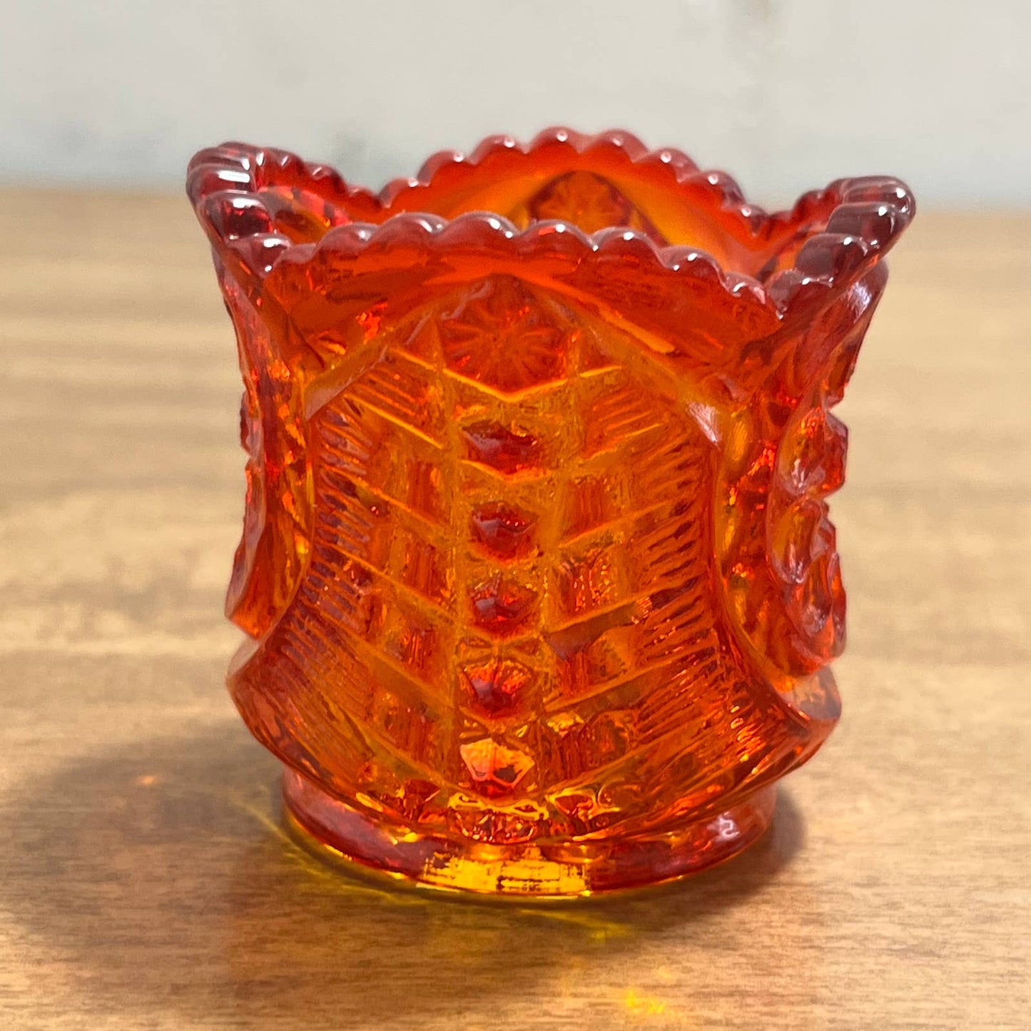 Vintage L.E. Smith Heirloom Chimo Glass Amberina Toothpick Holder GLOWS TA8