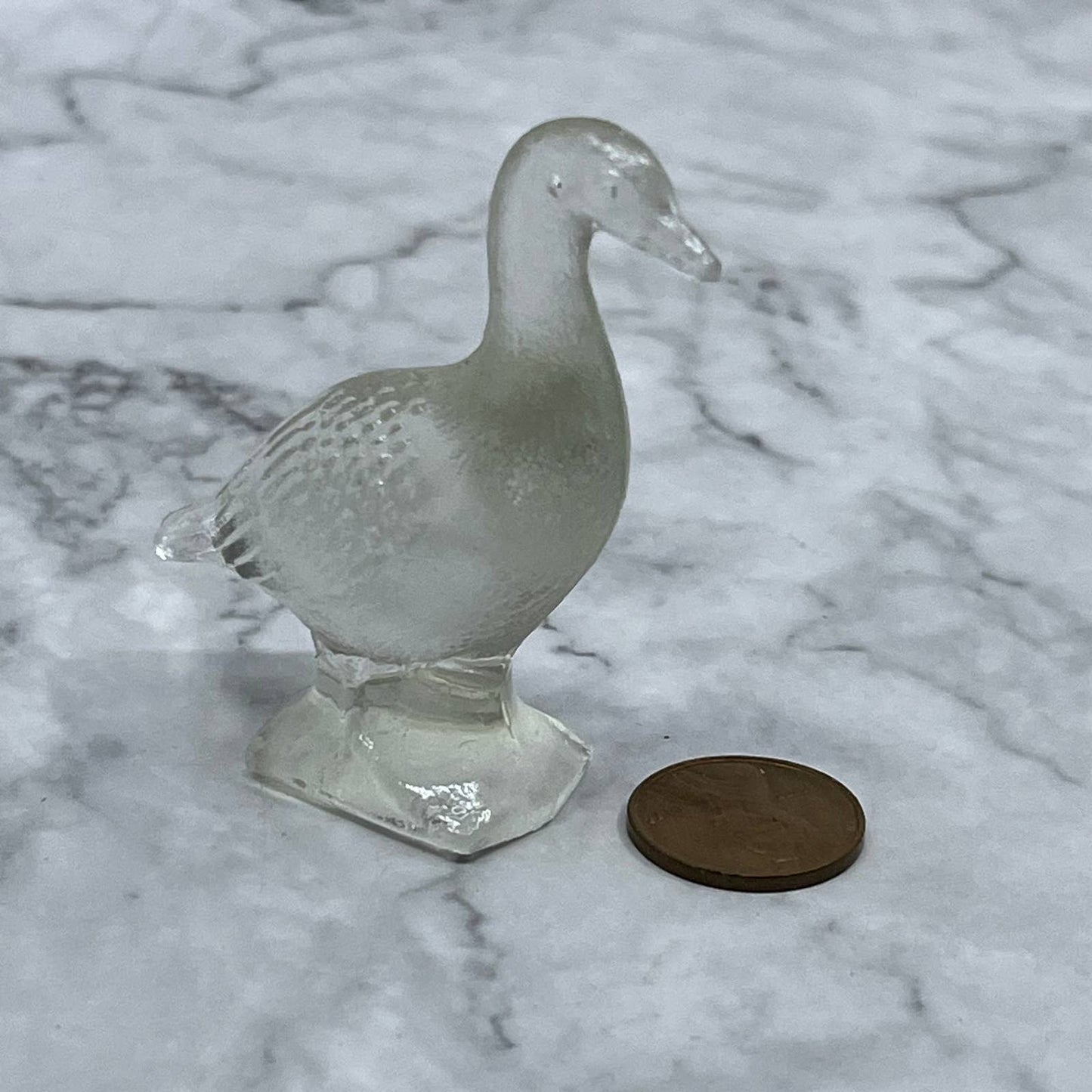 Vintage Miniature Goose Figurine 2.5 inches LE Smith Glass SE7