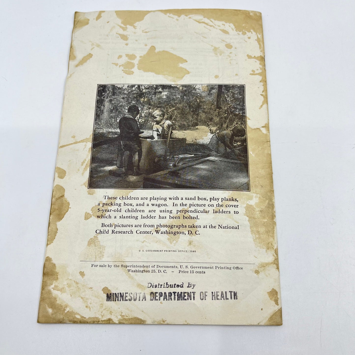 1946 Home Play and Play Equipment for the Preschool Child Booklet L4-6
