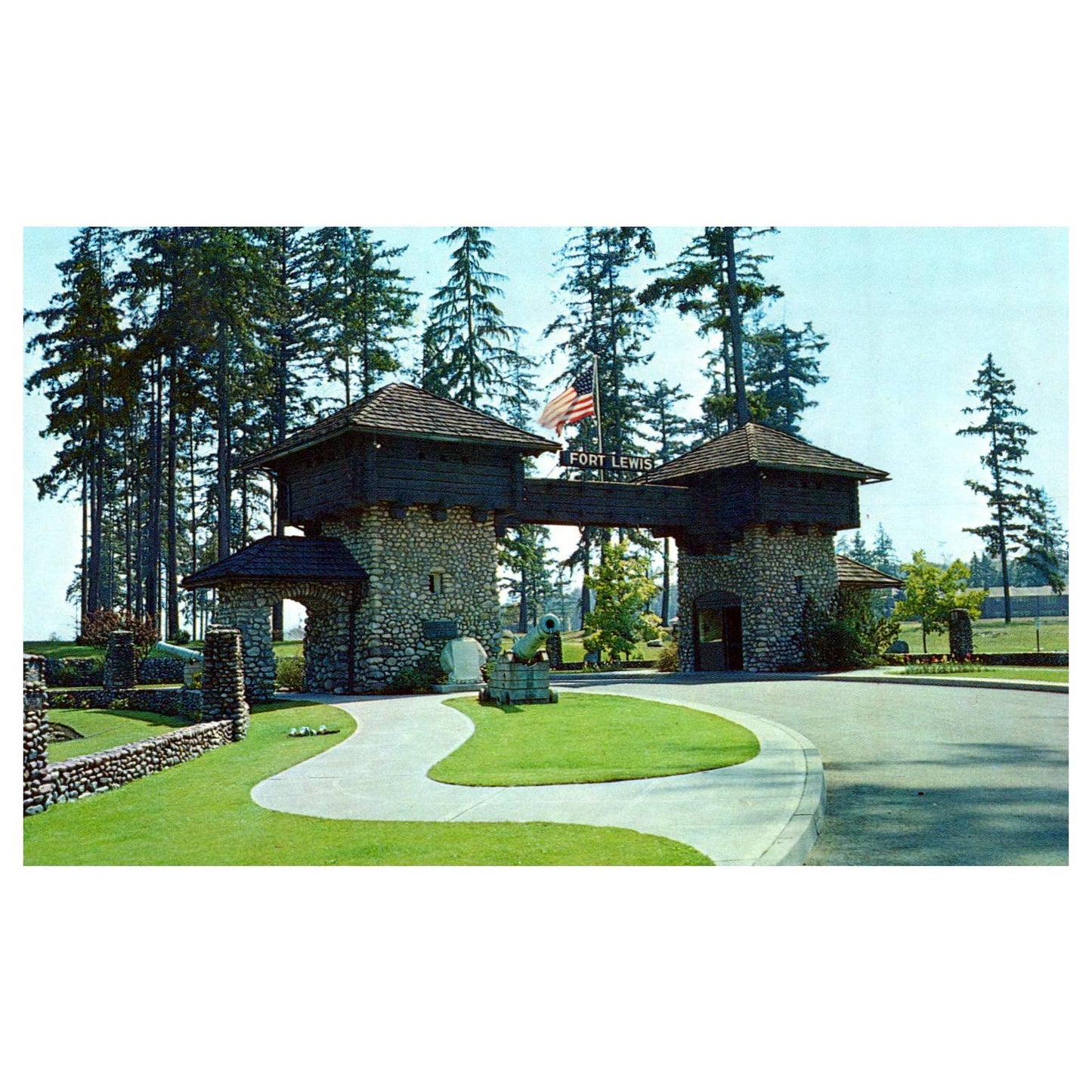 Vintage Postcard - Monumental Main Gate Fort Lewis Washington AD9