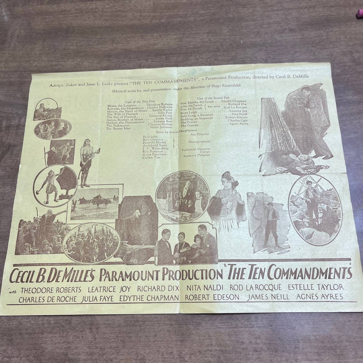 1957 Paramount The Ten Commandments Movie Leaflet Promo Flyer A8