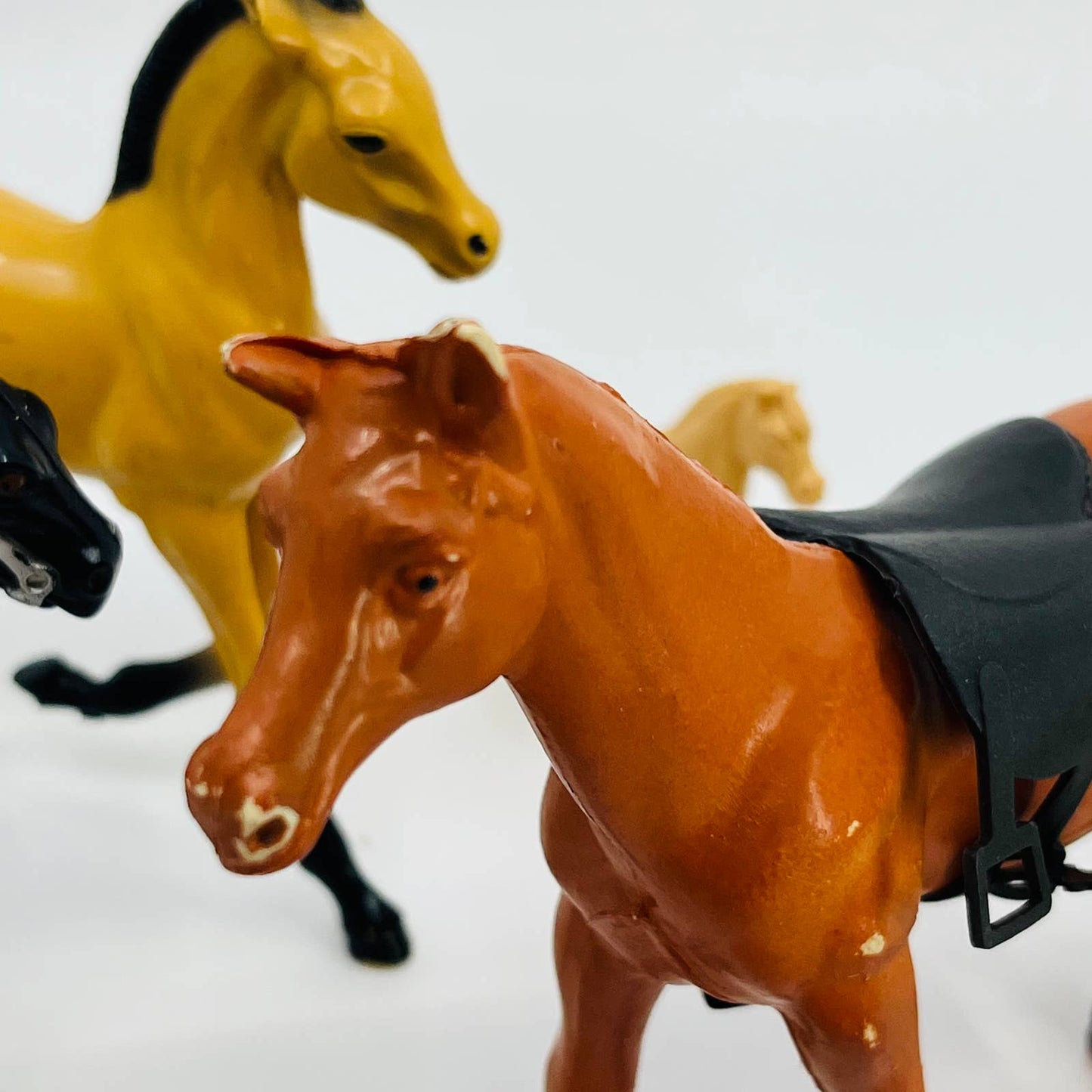 Vintage Toy Horse Figure Figurine LOT OF 9 Various Sizes TE1