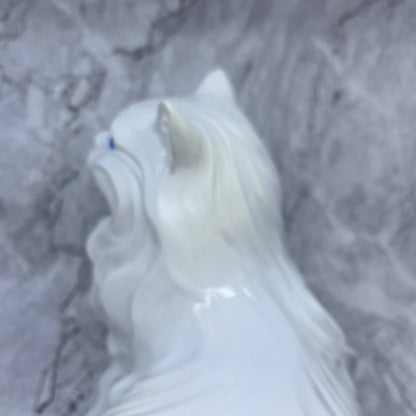 Vintage Alberta's Molds Lifesize Ceramic White Blue Eyes Fluffy Persian Cat 9x17