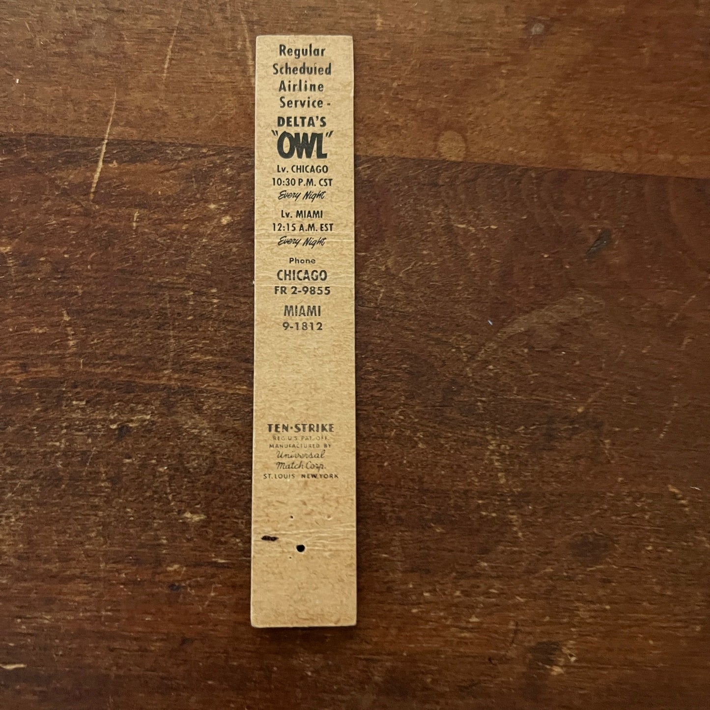 Delta's Owl Aircoach Chicago - Miami Slim Advertising Matchbook Cover MM11-5