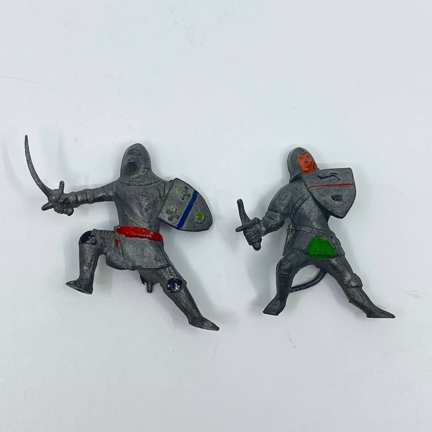 Vintage Set of 2 Lead Cast Metal Toy British Knights 2” SC3