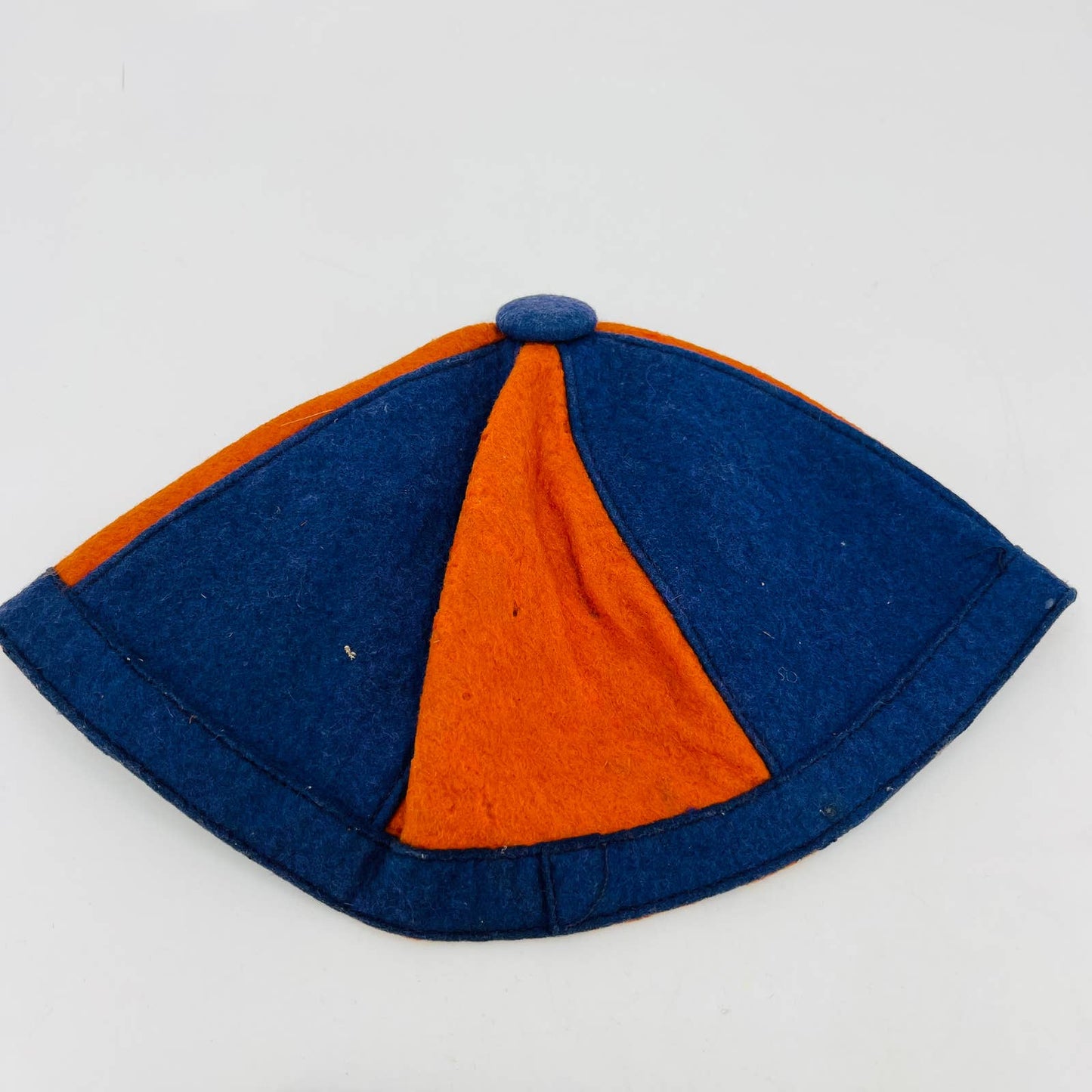 Antique 1934 Gettysburg College Graduation Beanie and Pennant Magnet SA9