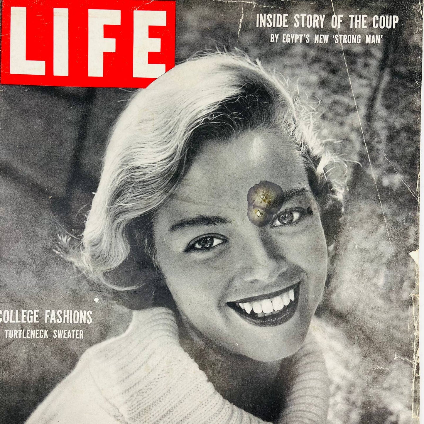 LIFE Magazine August 25, 1952 - College Fashions TA8