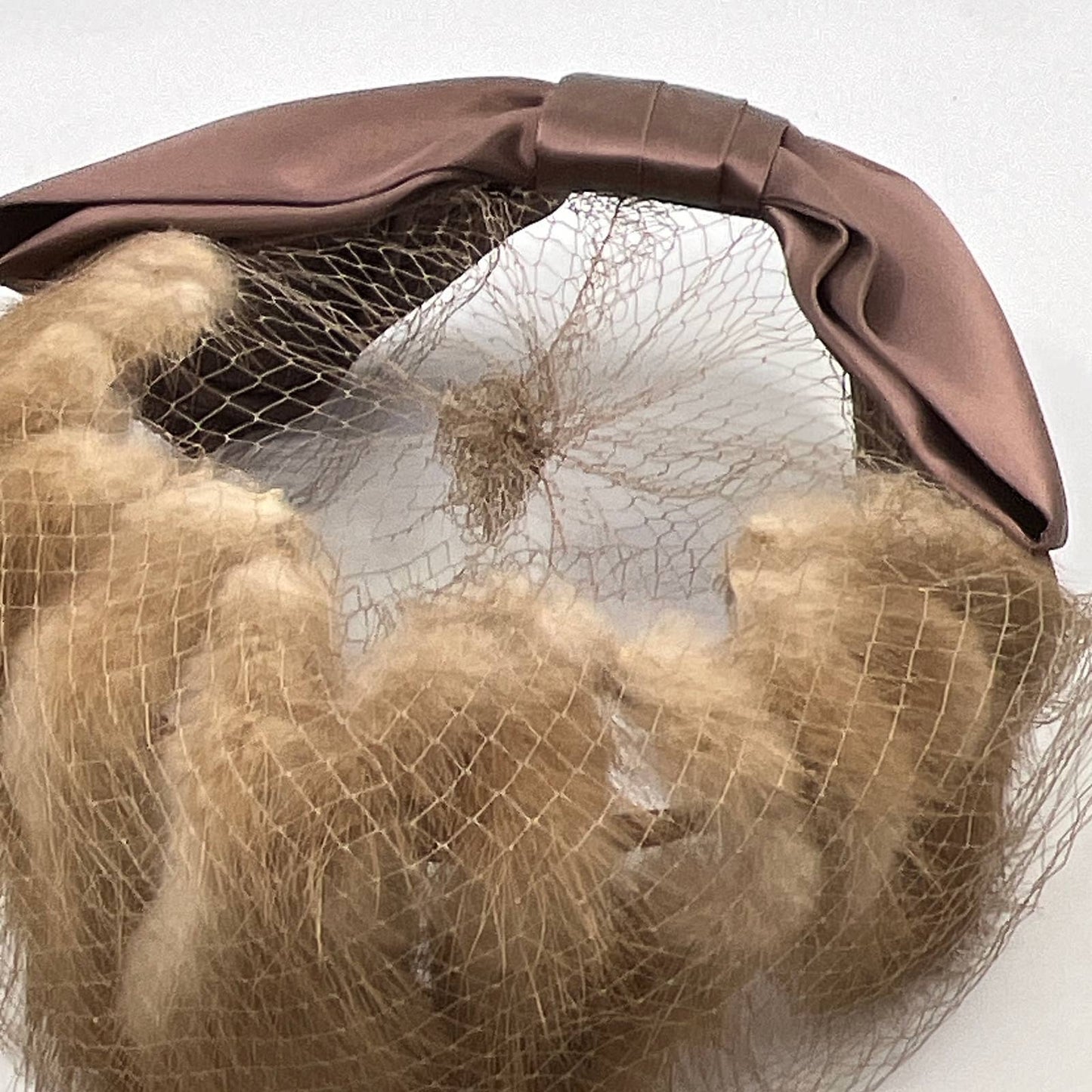 Vintage Beige Mink Fur Fascinator Champagne Satin Ribbon With Veil Cage TI4