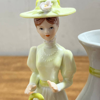 Vintage Porcelain Southern Belle Figurine With Bud Vase Korea 6” TA5