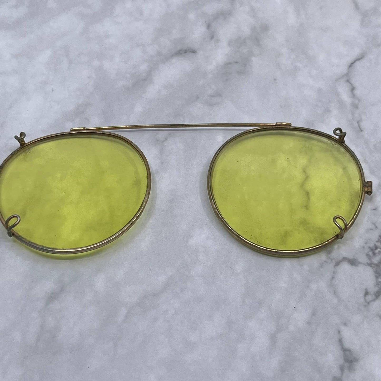 Vintage Art Deco Gold Aviator Frame Clip On Yellow Tint Sunglasses TE3