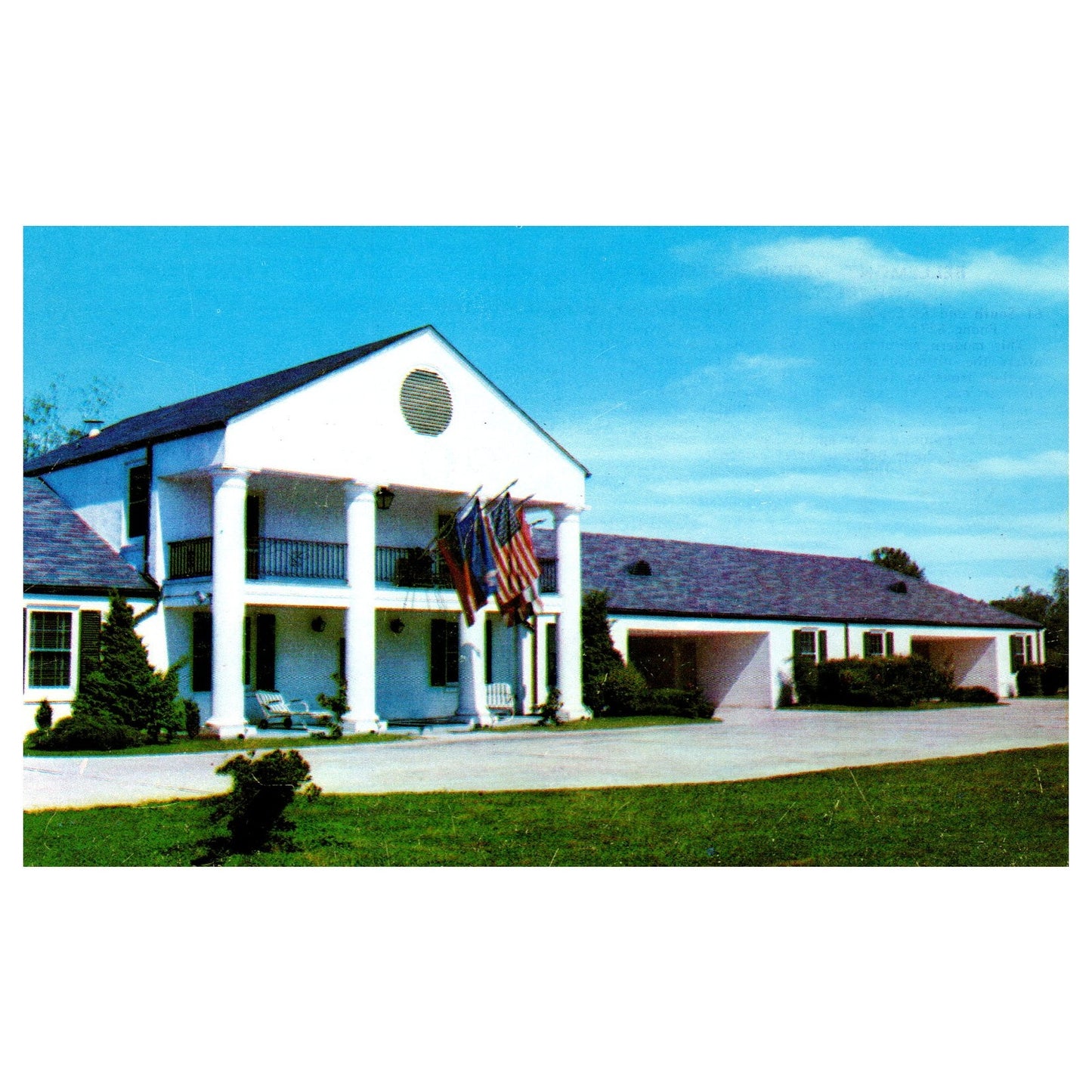 Vintage Postcard- Bellemont Motor Hotel and Restaurant Natchez Mississippi P4-6