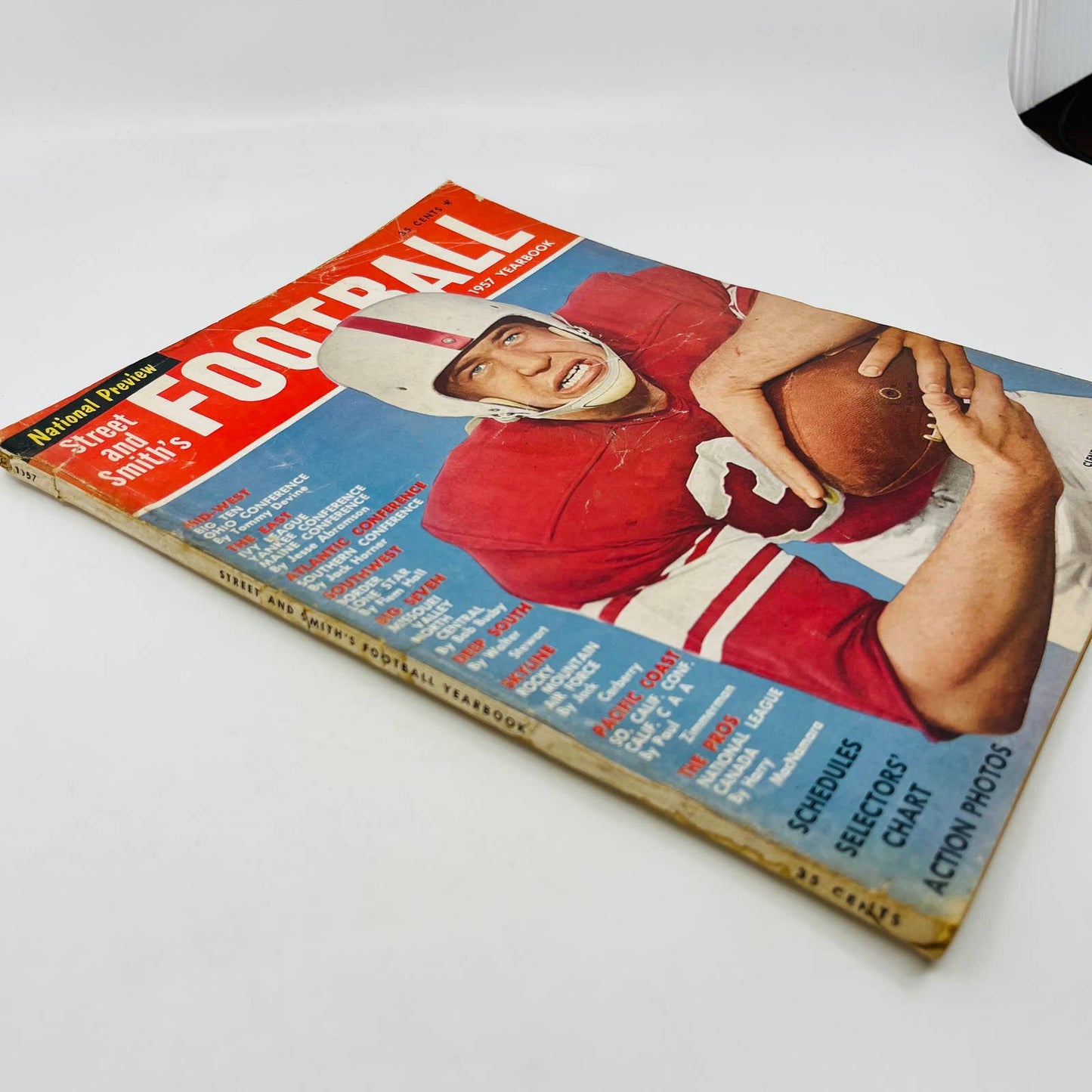 1957 Street & Smith’s College Football Year Book Good Condition BA3