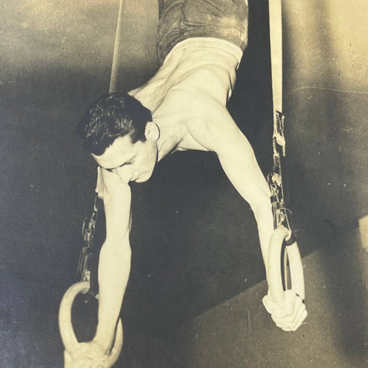 1940s Aerial Gymnast Acrobat Signed Photo 8x10  Frantisek M. Kudlač AA6