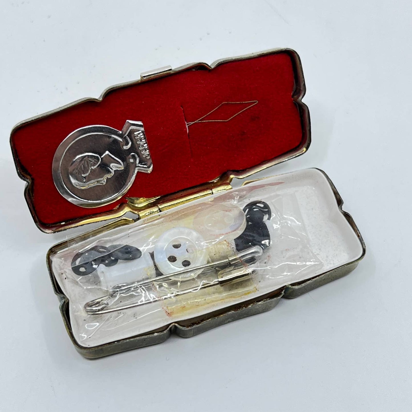 Vintage Gold Tone Enamel Floral Pill Box Style Sewing Kit SD3