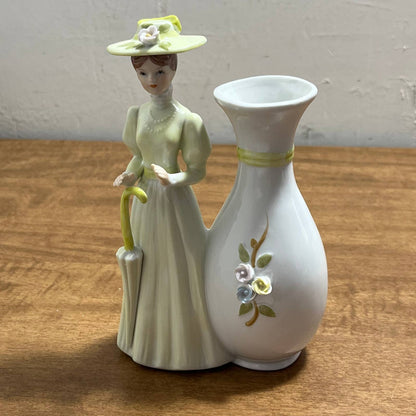 Vintage Porcelain Southern Belle Figurine With Bud Vase Korea 6” TA5