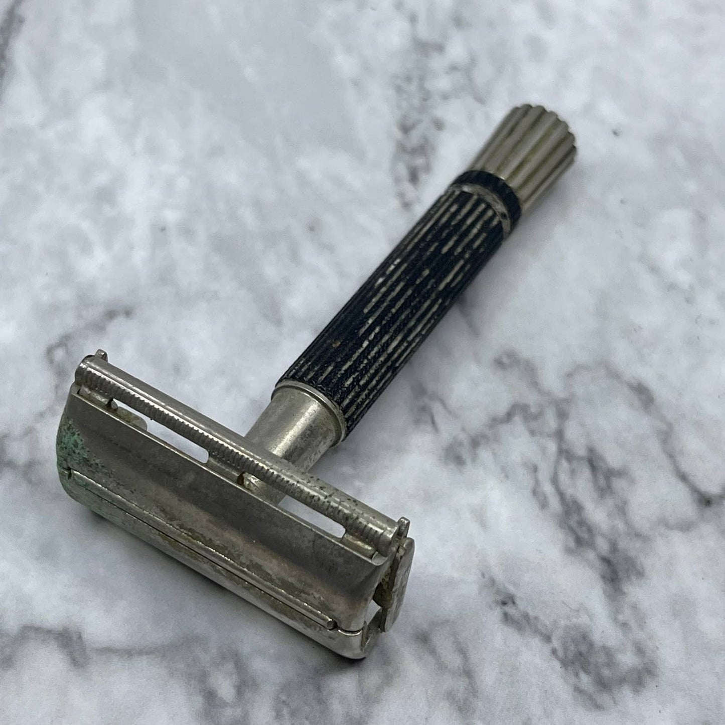 1960s V4 Gillette Vintage Safety Razor SE9