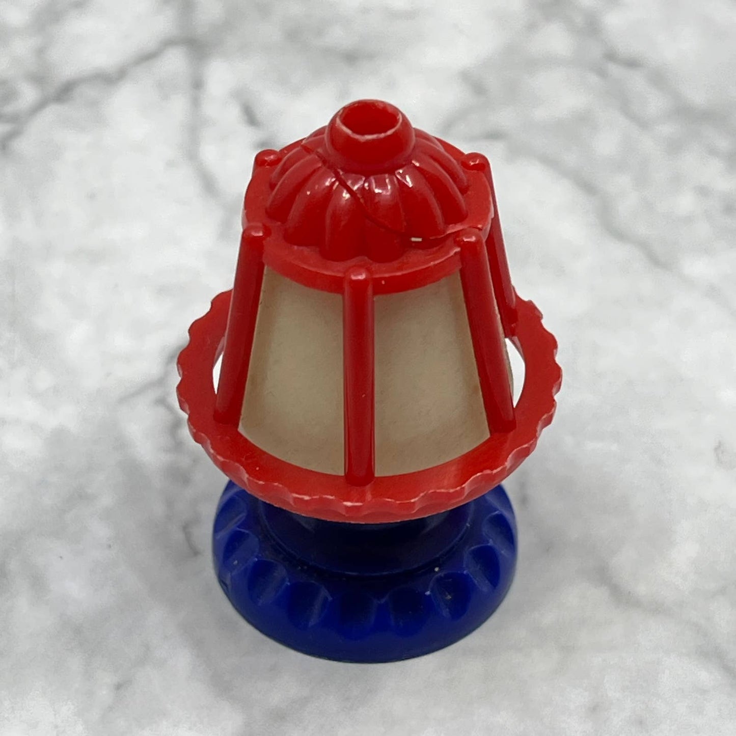 Vintage Acme 1960s Plastic Table Lamp Dollhouse Miniature Red Blue 1 7/8" SE7