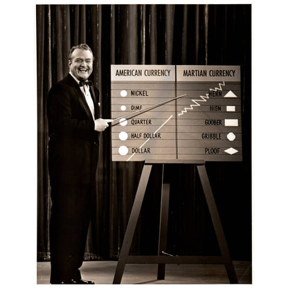 c1960 Press Photo Red Skelton Martian Currency CBS TJ7-2