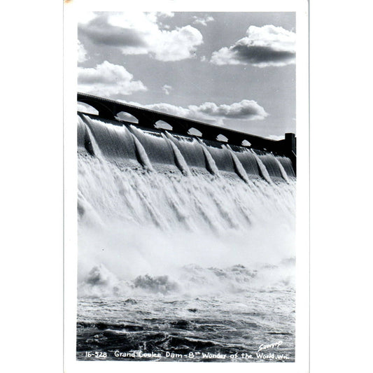 Antique Postcard RPPC 8th Wonder of the World Grand Coulee Dam Washington TD9