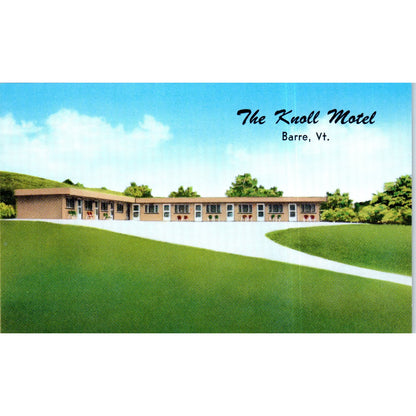 The Knoll Motel Barre VT Min & Stan Sabens Original Postcard P2-7