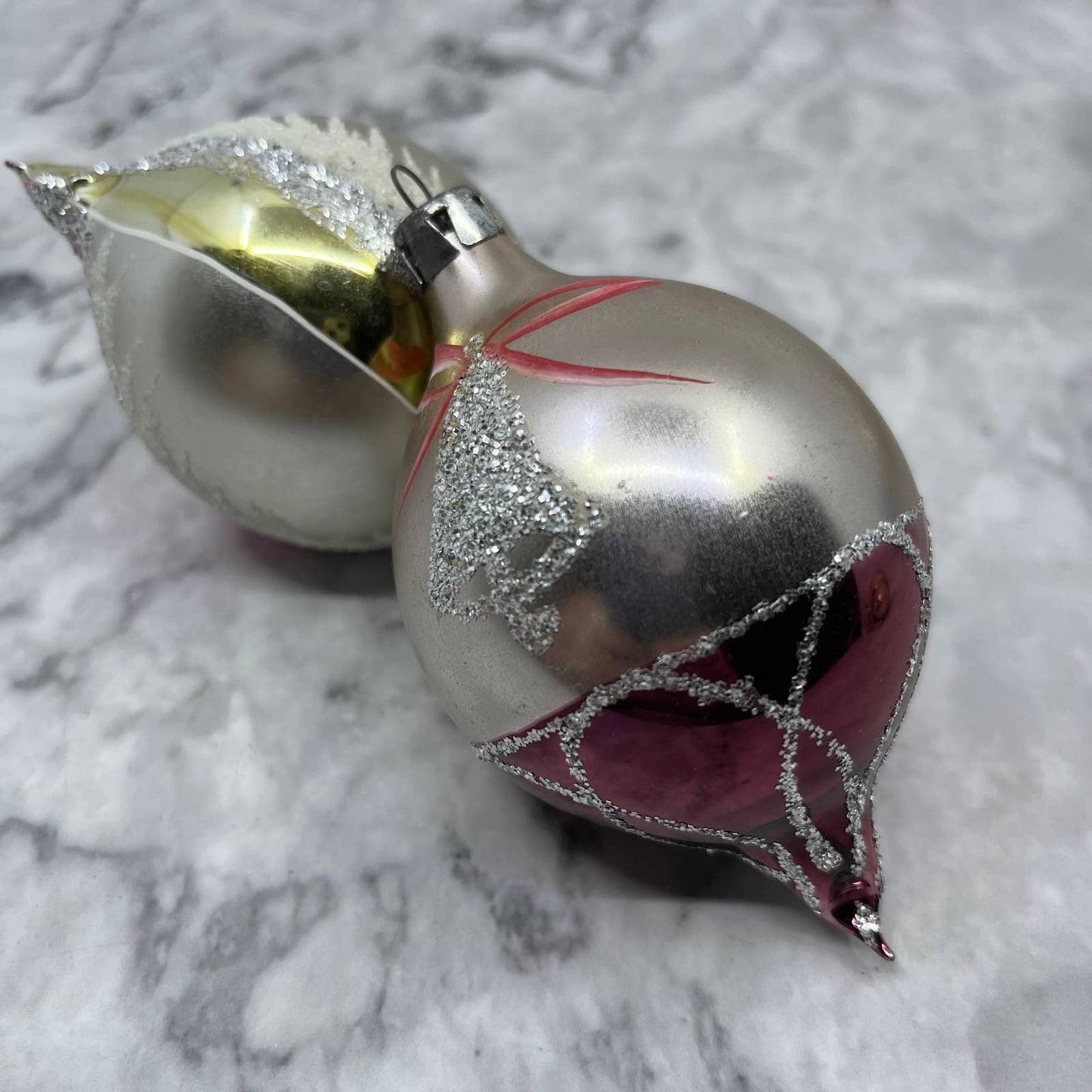 Vintage Lot of 2 Teardrop Mercury Glass Ornaments Multicilor Mica Stencil OT1