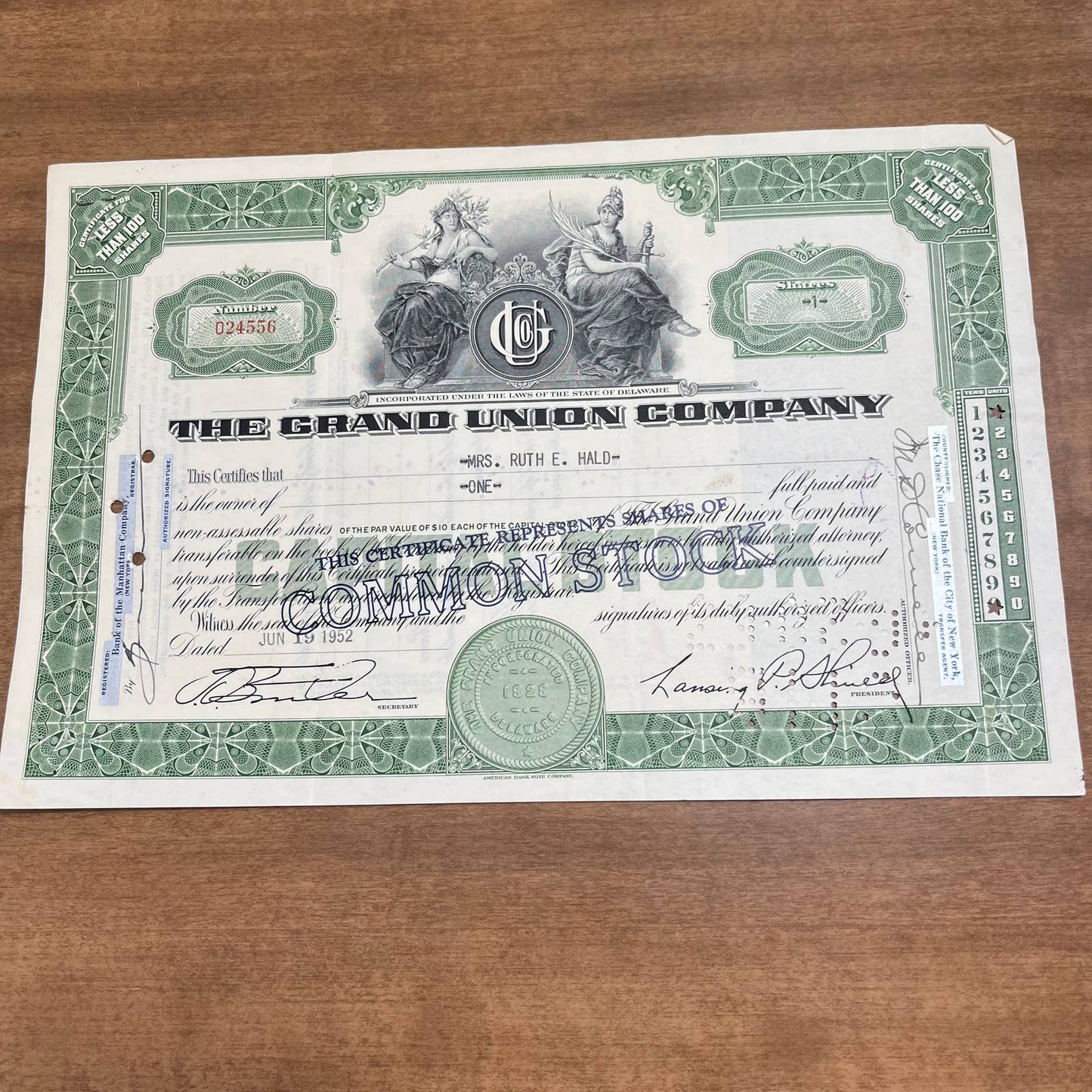 Antique 1952 Stock Certificate The Grand Union Company New York NY B5