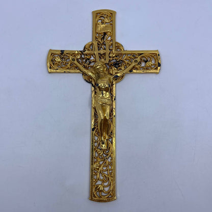 Vintage Filigree Cross Wall Hanging Crucifix Jesus INRI Gold Tone 9 x 5 1/4" TH6