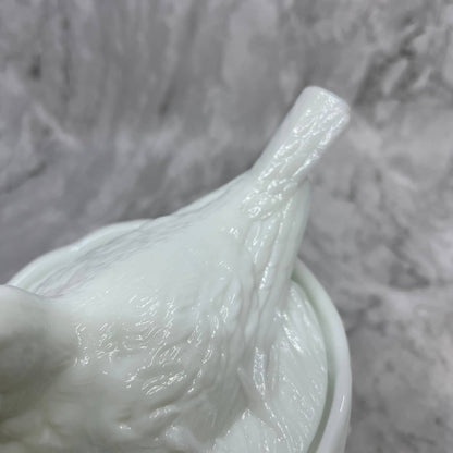 Vintage WESTMORELAND Milk Glass White Bird Robin on Nest Candy Dish 6X6 TJ2