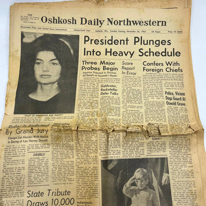 1963 Nov 26 OSHKOSH DAILY NORTHWESTERN Newspaper JFK Assassination TI6-8