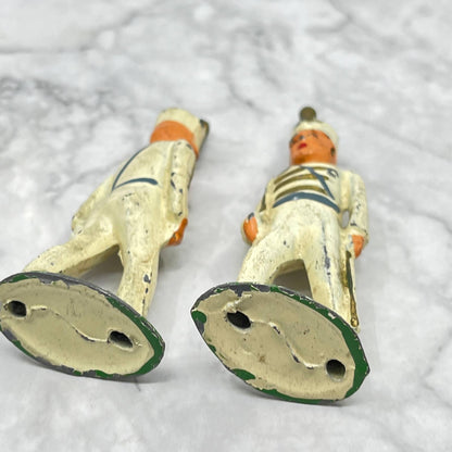 Manoil Barclay Lead Toy Soldier In White Uniform & Feather Plume Set of 2 TJ1