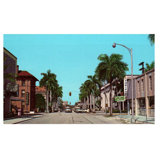 Vintage Postcard - Royal Palms and New Buildings 1st St Fort Myers Florida P4-6