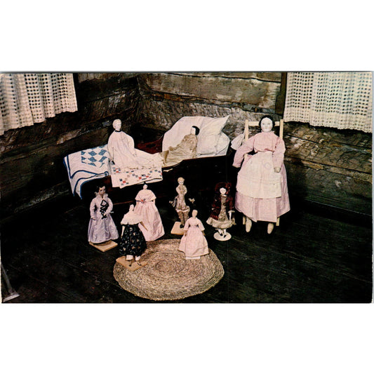 Kemper Log House Doll Collection Cincinnati OH Original Postcard PB10
