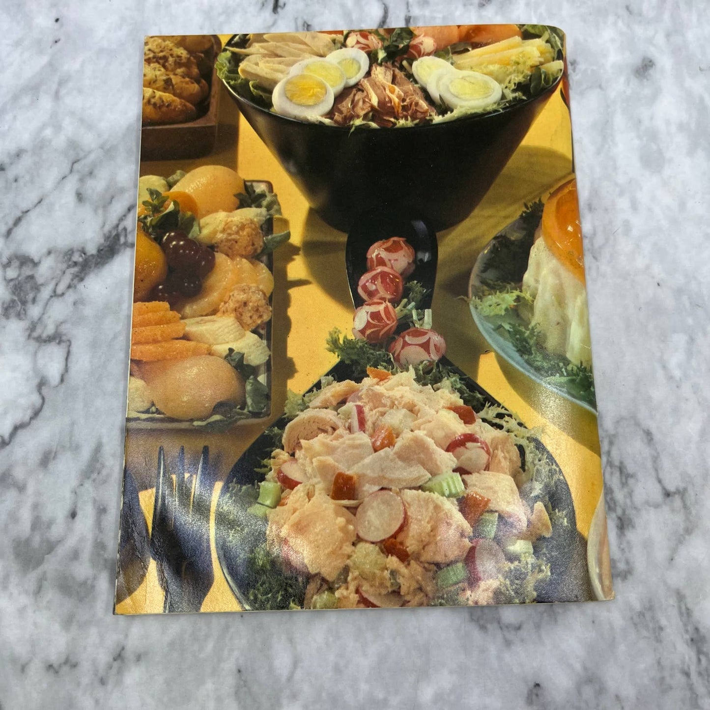 1970 Culinary Arts Institute Cookbook 300 delicious salads one dish meals TJ4