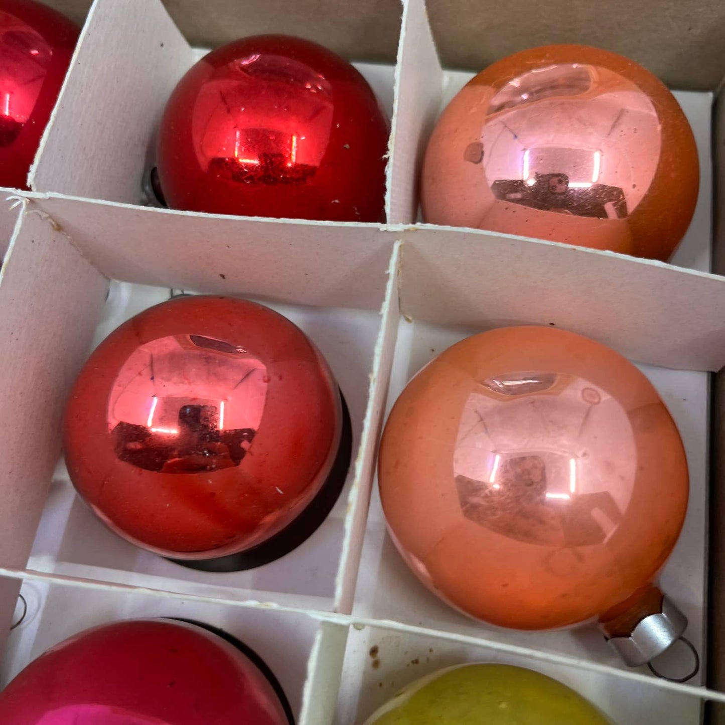 Miro Star 12 Vintage Glass Ornaments With Original Box Red Pink Yellow 2 1/4"