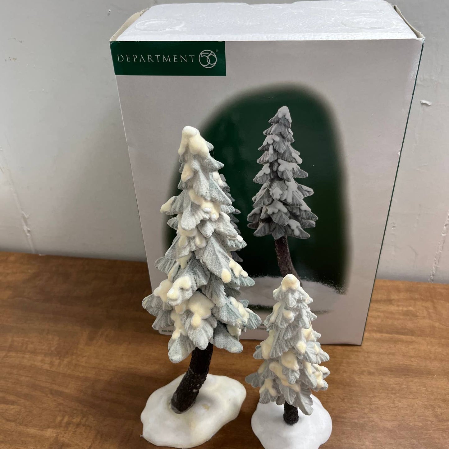DEPARTMENT 56 VILLAGE ACCESSORIES FLOCKED PINE TREES 56715 RETIRED IN BOX