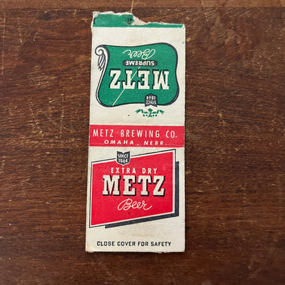 Metz Supreme Beer Omaha NE Advertising Matchbook Cover MM11-7