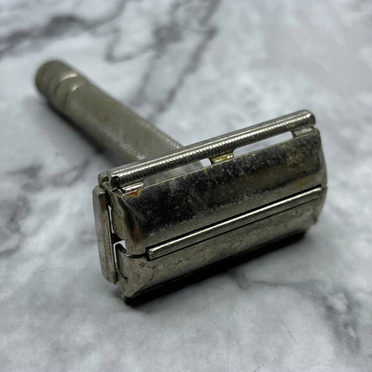 GILLETTE Safety Razor Vintage Mid Century Chrome Fat Body SE6-3