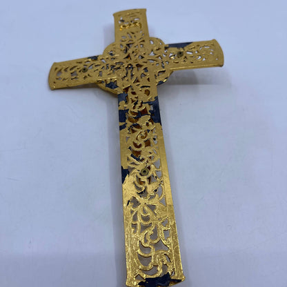 Vintage Filigree Cross Wall Hanging Crucifix Jesus INRI Gold Tone 9 x 5 1/4" TH6
